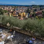 Elegant Near Lucca Pescia