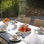 Vila Elegant Near Lucca *