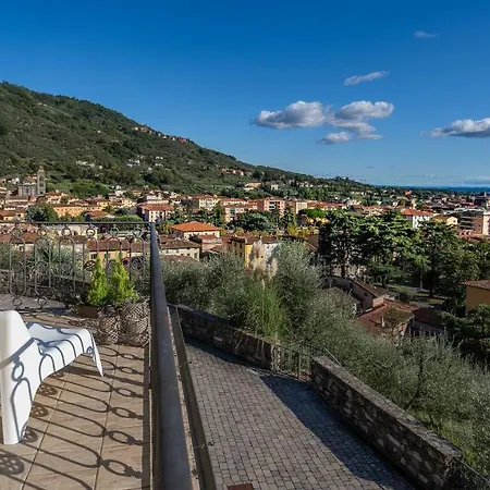 Villa Elegant Near Lucca