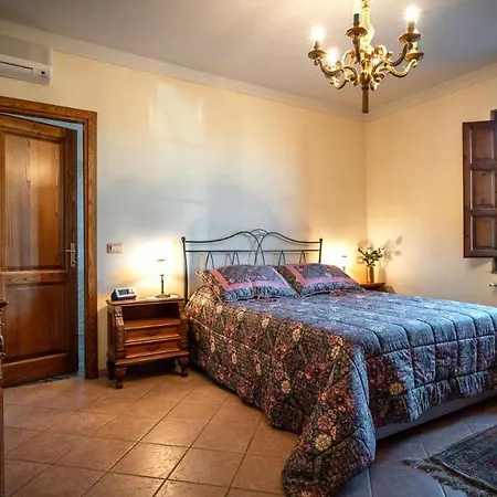 Villa Elegant Near Lucca *