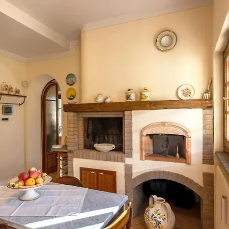 Villa Elegant Near Lucca Pescia