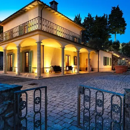 Elegant Near Lucca * Pescia