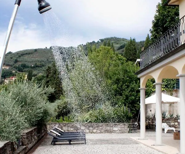 Elegant Near Lucca Villa *