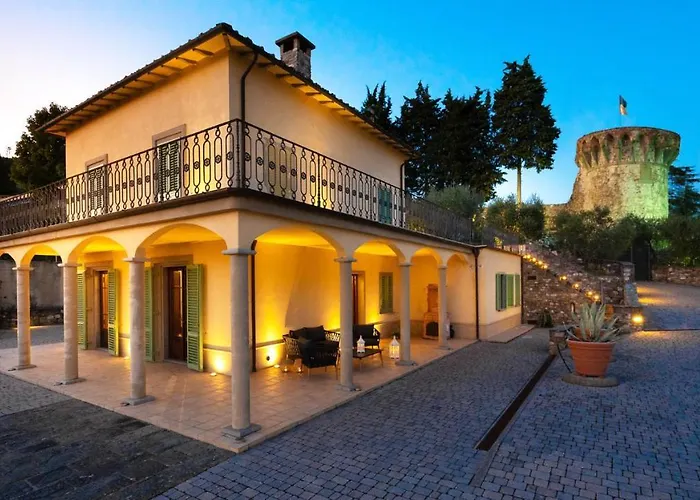 Villa Elegant Near Lucca Pescia