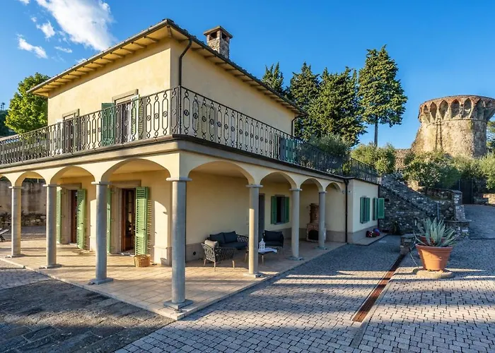 Elegant Near Lucca Villa *