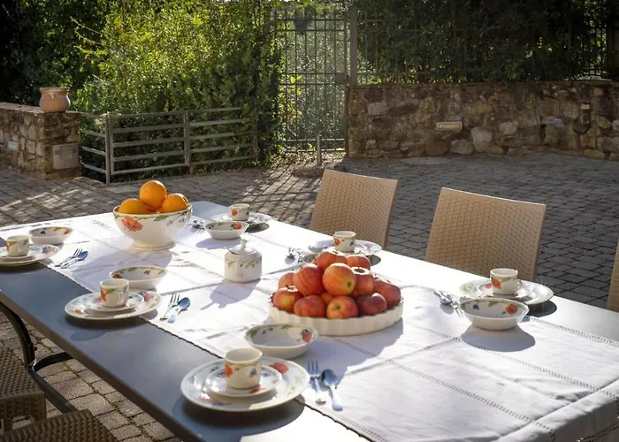 Villa Elegant Near Lucca *